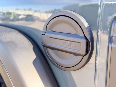 New 2026 Jeep Wrangler Unlimited Rubicon AWD/4WD image 22