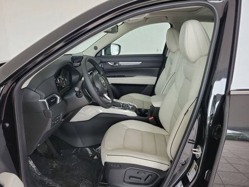 New 2025 MAZDA CX-5 AWD 2.5 S w/ Premium Plus Pkg image 13
