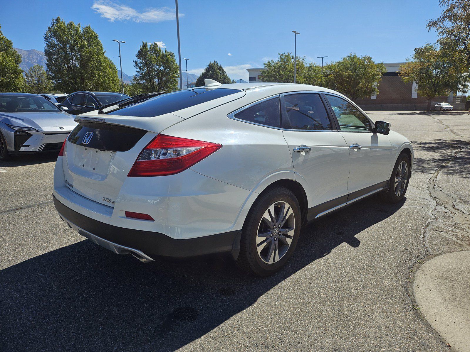 Used 2013 Honda Crosstour EX-L image 5