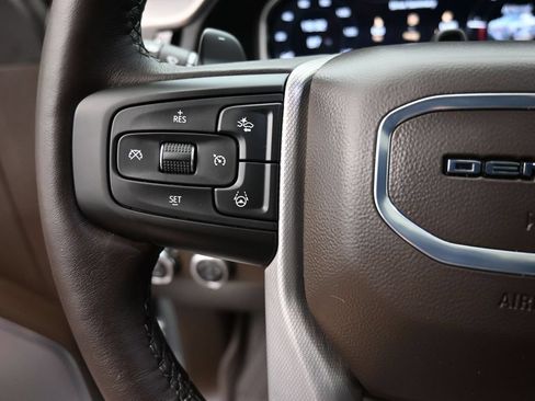 Used 2026 GMC Sierra 1500 Denali AWD/4WD image 3