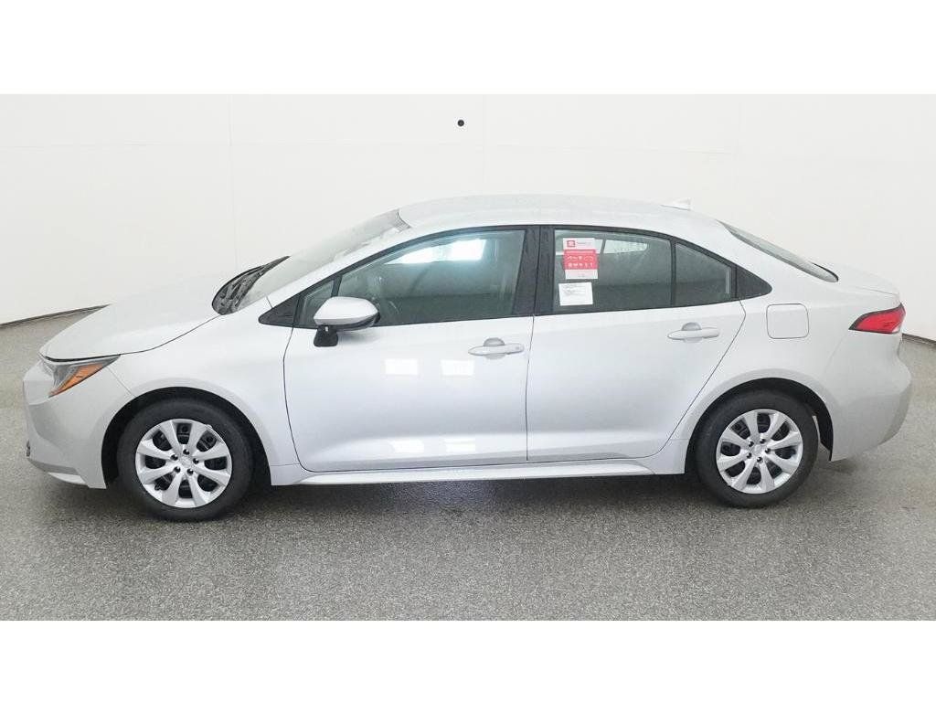 New 2026 Toyota Corolla LE FWD image 3