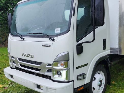 New 2024 Isuzu NPR image 2