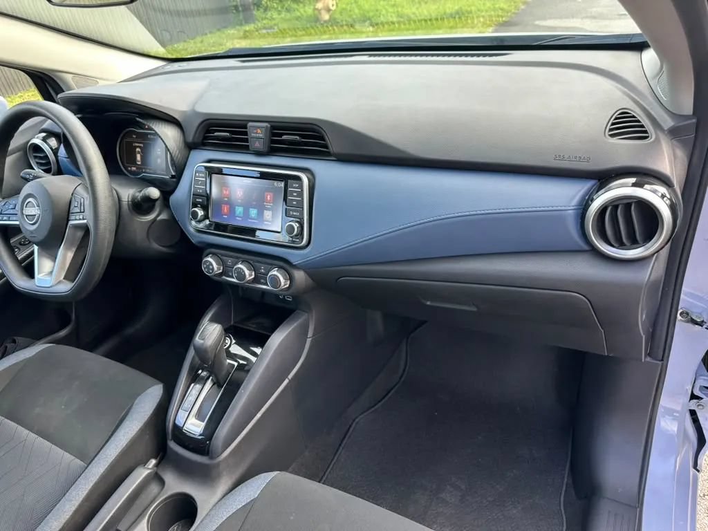 Used 2025 Nissan Versa SV w/ Trunk Package FWD image 15