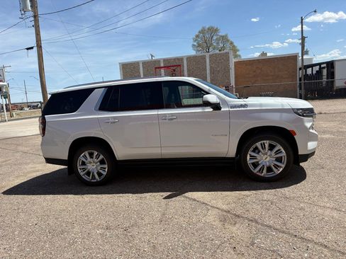 Used 2024 Chevrolet Tahoe High Country w/ Premium Package AWD/4WD image 8