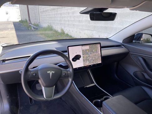 Used 2020 Tesla Model 3 Long Range AWD/4WD image 12