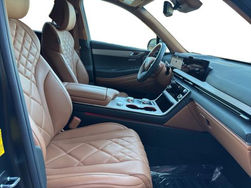 Used 2025 Genesis GV80 3.5T Prestige image 15