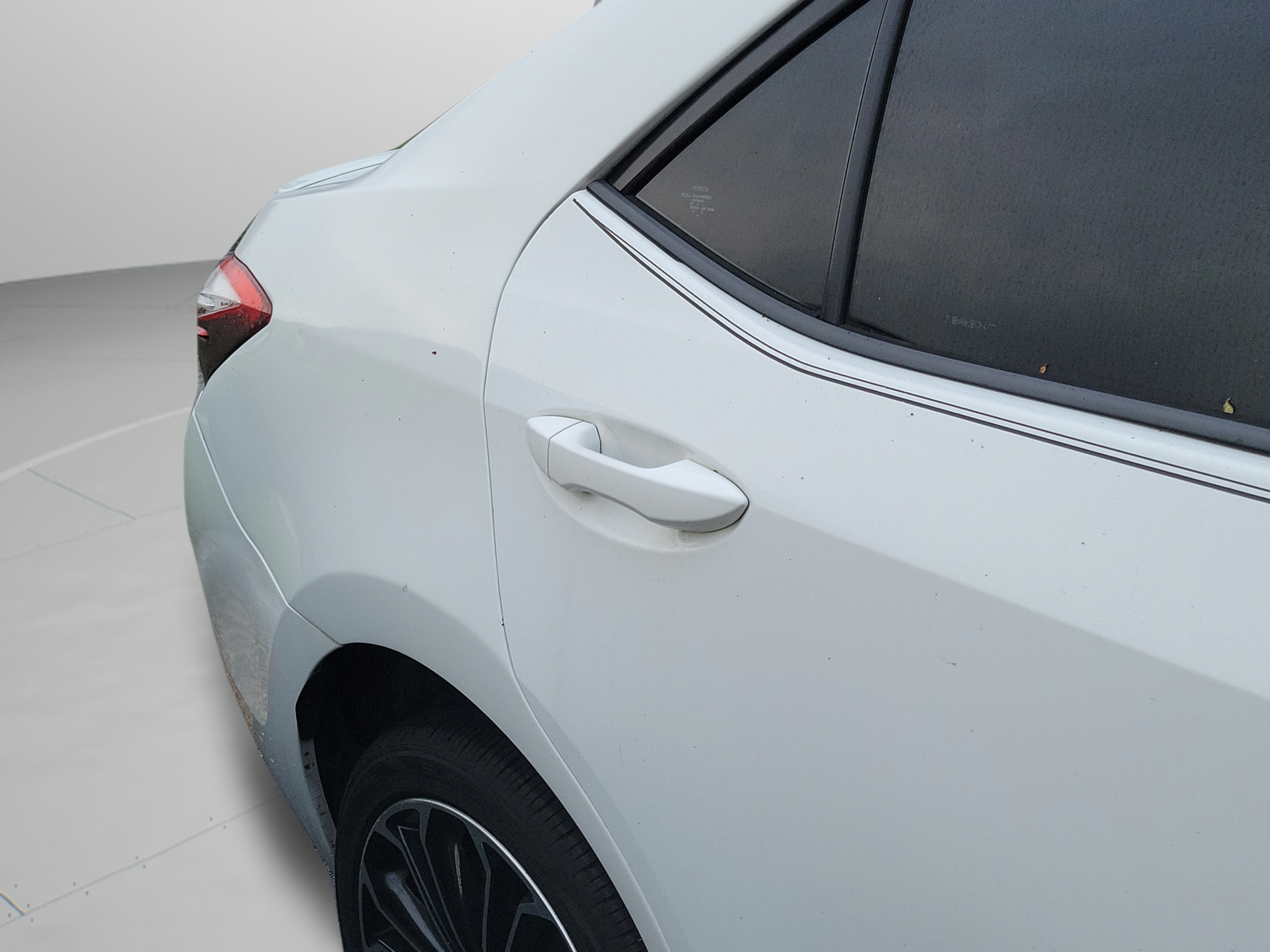 Used 2014 Toyota Corolla S FWD image 18