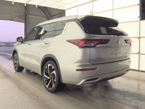Used 2024 Mitsubishi Outlander SEL image 4