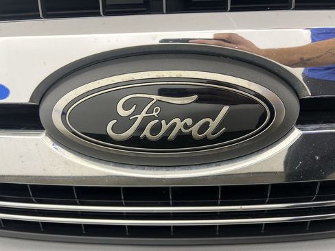 Used 2020 Ford F150 Lariat image 31