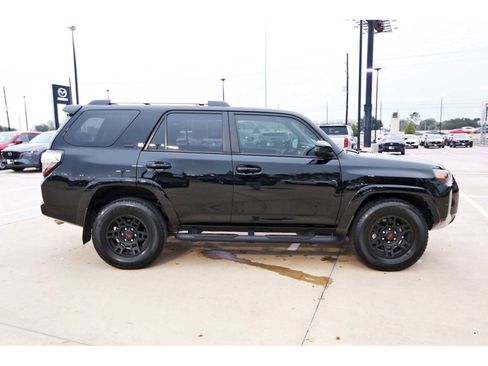 Used 2024 Toyota 4Runner SR5 image 5
