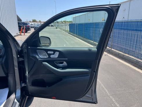 Certified 2025 Mercedes-Benz GLE 450e 4MATIC image 22