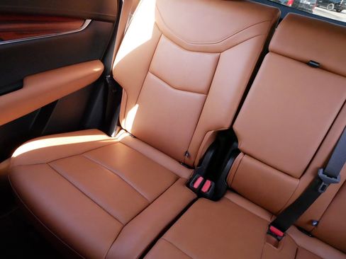 Used 2023 Cadillac XT5 Premium Luxury image 12