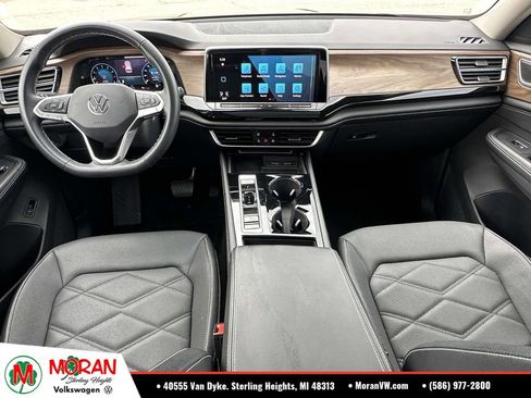 Used 2024 Volkswagen Atlas SE AWD/4WD image 14