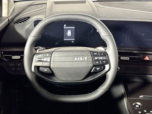 New 2026 Kia Sportage EX AWD/4WD image 13