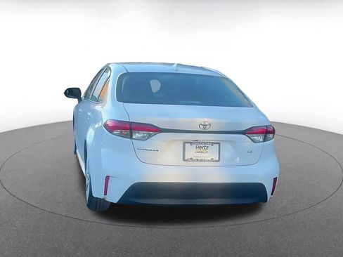 Used 2025 Toyota Corolla LE image 12