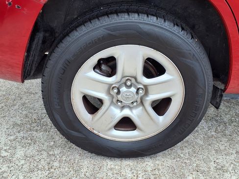 Used 2007 Toyota RAV4 4WD image 25