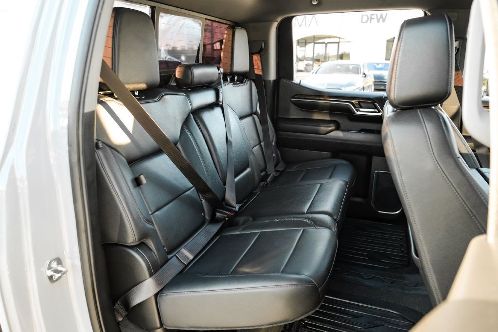 Used 2024 GMC Sierra 1500 Elevation w/ Elevation Premium Package AWD/4WD image 33