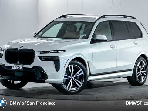 Used 2026 BMW X7 xDrive40i w/ Executive Package image 1