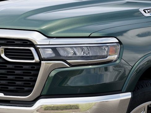New 2026 RAM 1500 4x4 Crew Cab image 10