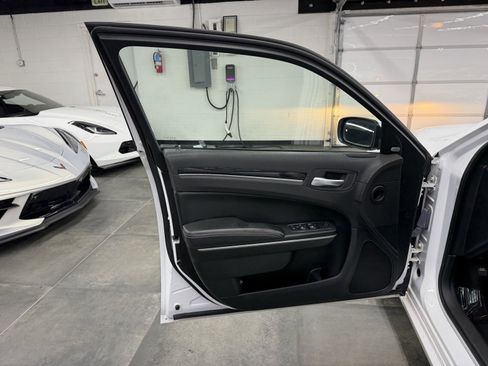 Used 2023 Chrysler 300 S image 21