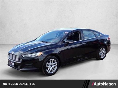 Used 2014 Ford Fusion SE FWD image 1