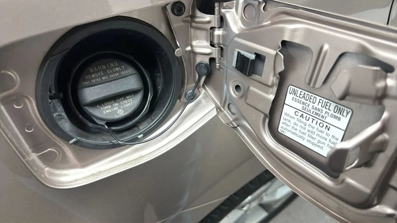 Used 2015 Subaru Forester 2.5i Touring w/ Eyesight & Navigation System AWD/4WD image 29