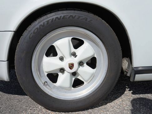 Used 1987 Porsche 911 Carrera image 23