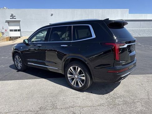 Used 2024 Cadillac XT6 Premium Luxury w/ Technology Package AWD/4WD image 2