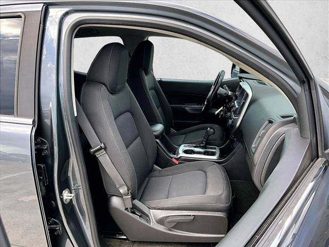 Used 2017 Chevrolet Colorado LT w/ LT Convenience Package RWD image 9