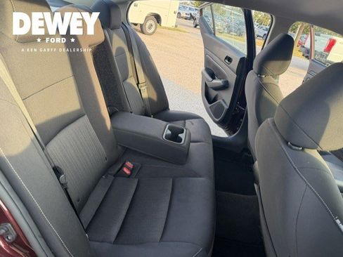 Used 2024 Nissan Altima 2.5 SV FWD image 28