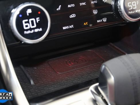 Used 2024 Jaguar XF R-Dynamic SE image 32