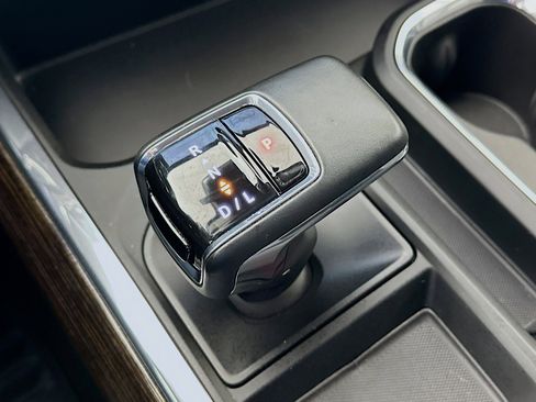 Used 2023 GMC Sierra 1500 Elevation image 24