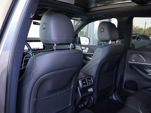 Certified 2025 Mercedes-Benz GLE 450e 4MATIC image 19
