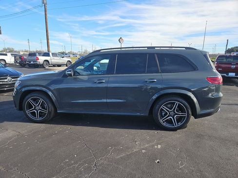 New 2026 Mercedes-Benz GLS 450 4MATIC image 3