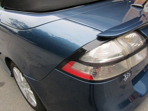 Used 2008 Saab 9-3 Aero w/ Touring Package FWD image 10