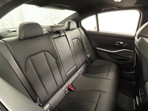 Used 2024 BMW 330i xDrive Sedan w/ Premium Package AWD/4WD image 39