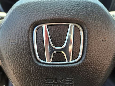 Used 2023 Honda HR-V LX image 31