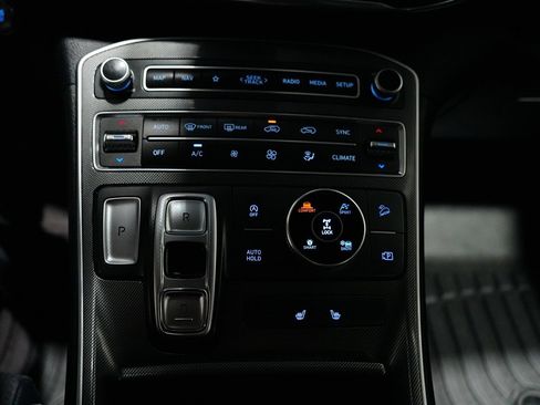 Used 2023 Hyundai Santa Fe SEL image 16