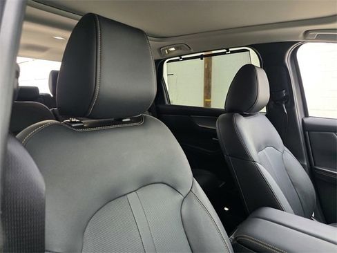 Used 2024 MAZDA CX-90 Plug-In Hybrid w/ Premium Pkg image 15