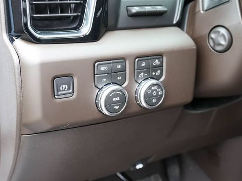 New 2026 GMC Sierra 1500 Denali w/ Denali Reserve Package AWD/4WD image 16