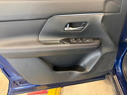 Used 2026 Nissan Kicks SR FWD image 25