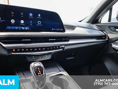 Used 2024 Cadillac XT4 Premium Luxury FWD image 38
