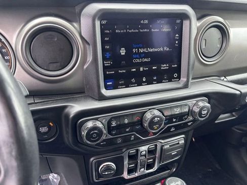 Used 2022 Jeep Wrangler Unlimited Sport image 20