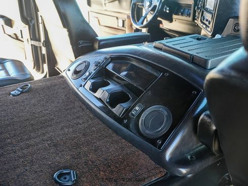 Used 2006 HUMMER H1 4-Door Wagon AWD/4WD image 28