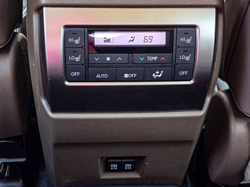 Used 2022 Lexus GX 460 Premium AWD/4WD image 34