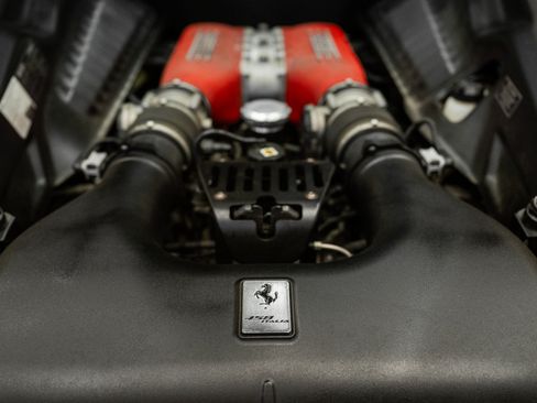 Used 2011 Ferrari 458 Italia Coupe RWD image 17