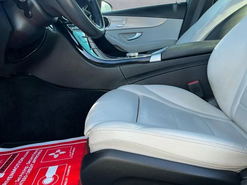 Used 2018 Mercedes-Benz C 300 Sedan w/ Premium Package image 12
