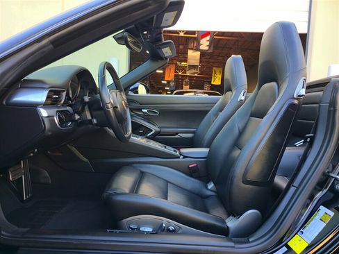 Used 2013 Porsche 911 Carrera 4S AWD/4WD image 18