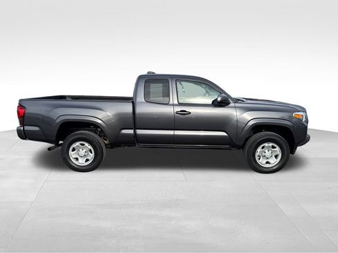 Used 2023 Toyota Tacoma SR w/ SR Convenience Package image 7