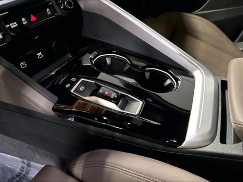Used 2025 Audi Q5 Premium w/ Premium Plus AWD/4WD image 18